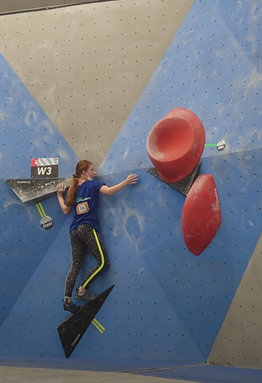 DAV Erlangen | Wettkampfklettern | Tara Ebert | Bayerische Meisterschaft Bouldern 2022 | Foto: Stefan Riedl DAV Erlangen | Wettkampfklettern | Tara Ebert | Bayerische Meisterschaft Bouldern 2022 | Foto: Stefan Riedl