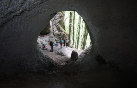Höhlenwanderung in der Fränkischen mit der JDAV. Foto: Tobias Hanika