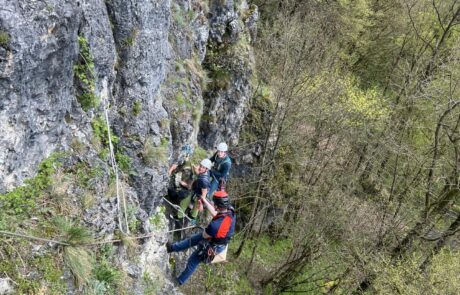 DAV Erlangen | Kurse | Ausbildung | Alpinklettern 2023 | Fränkische Schweiz | Foto: David Münch