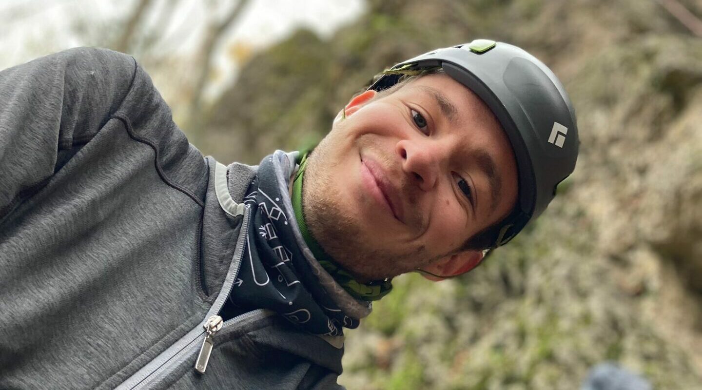 Florian Koch ist Jugendleiter beim DAV Erlangen und am liebsten auf den höchsten Gipfeln der Alpen unterwegs. Foto: Able