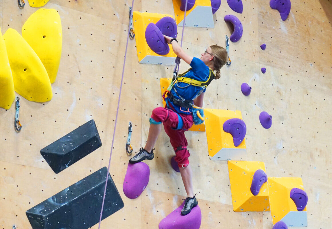 Jule Breuning glänzt beim Paraclimbing-Cup in der Schweiz. Foto: J. Breuning