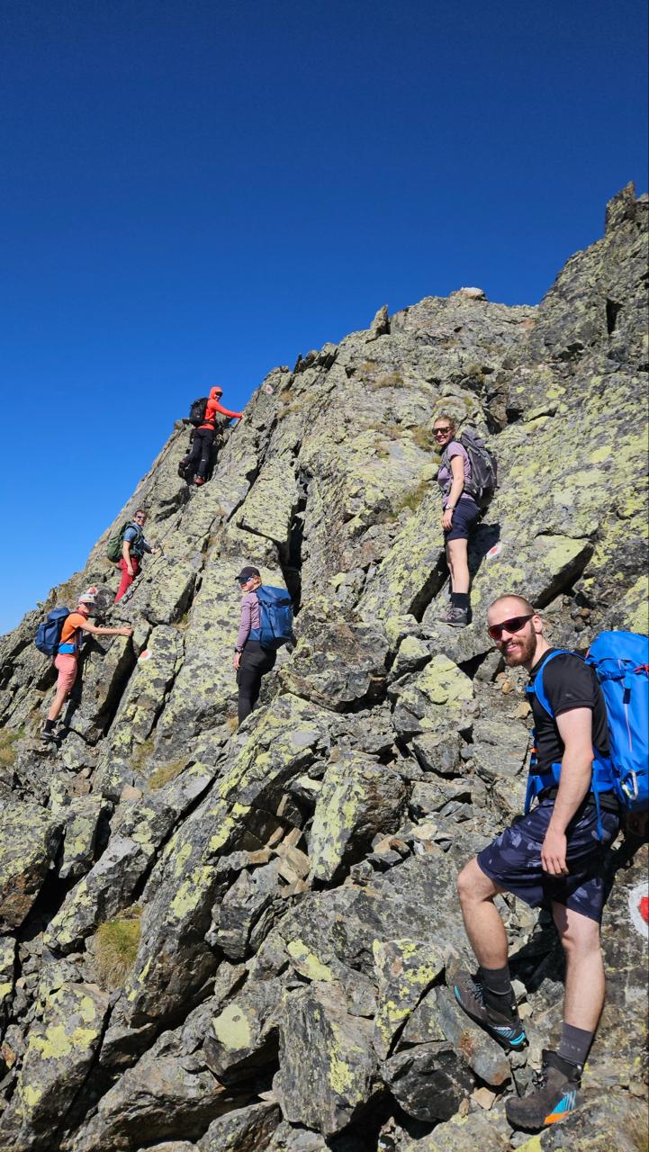 Auf dem Weg von der Erlanger Hütte zum Ludwigsburger Grat. Foto: Anna Lynn Kreder