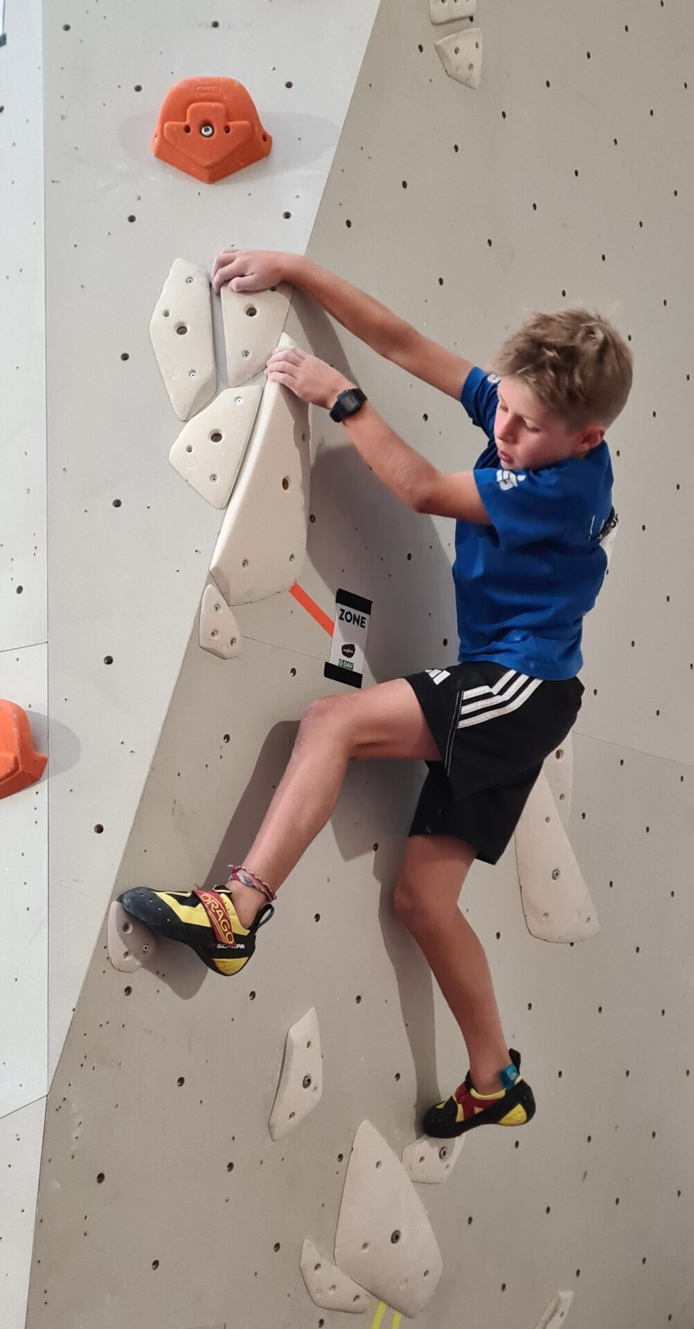 Wie sein großer Bruder kämpfte auch Ole Kampf sich in die Top Ten: Platz 5 in der U11! Foto: Karl Seeger Wie sein großer Bruder kämpfte auch Ole Kampf sich in die Top Ten: Platz 5 in der U11! Foto: Karl Seeger